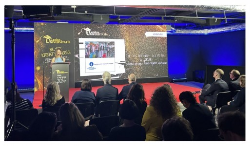 Click to zoom the picture.